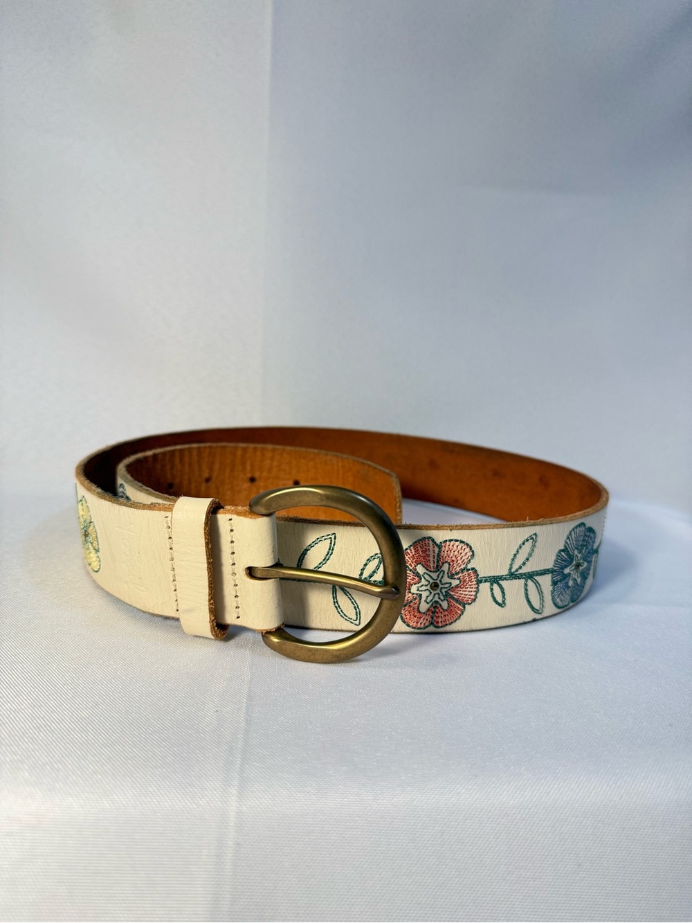 Fossil Cream Leather Belt with Embroidered Flowers